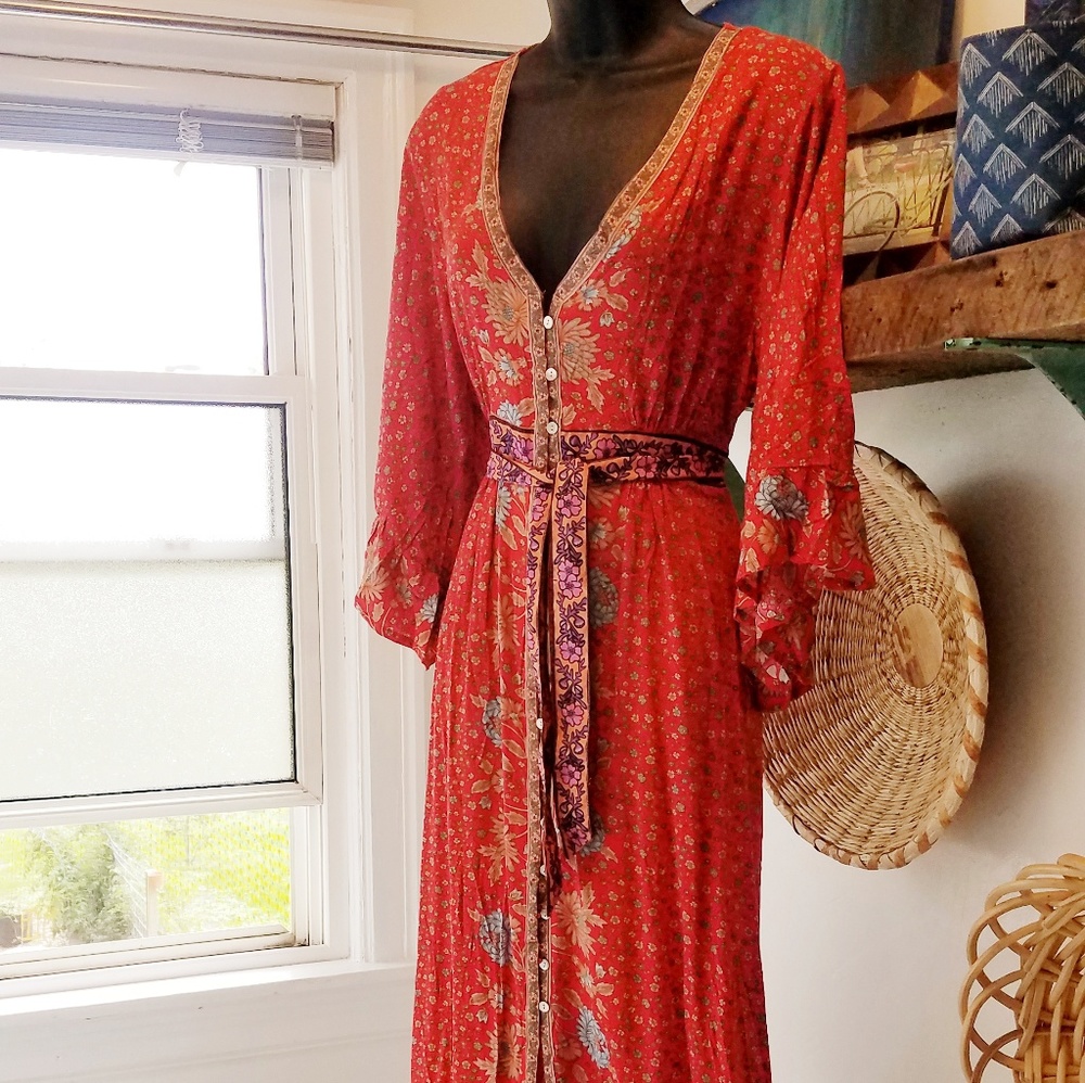 Gorgeous boho vintage style dress!
